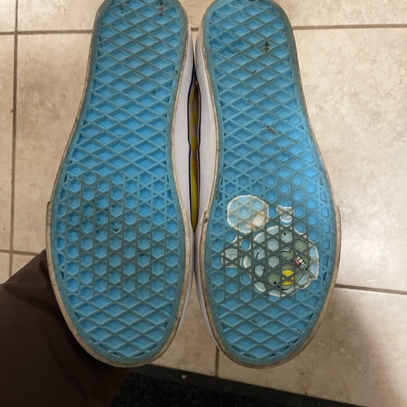 SpongeBob Vans - Picture 3 of 4
